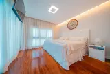 Casa de Esquina Totalmente Mobiliada à Venda no Tamboré 11 — Foto #36