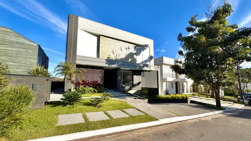 Casa de Alto Padrão à Venda no Campos do Conde, Alphaville