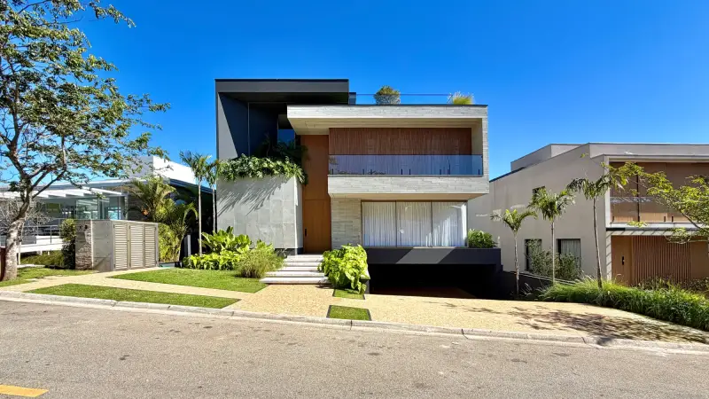 Casa Nova de Padrão AAA à Venda no Gênesis II, Alphaville