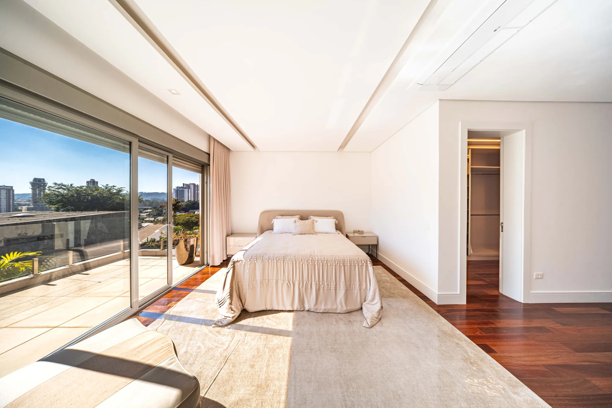 Mansão Madri à Venda no Residencial Alphaville 1 — Foto #44