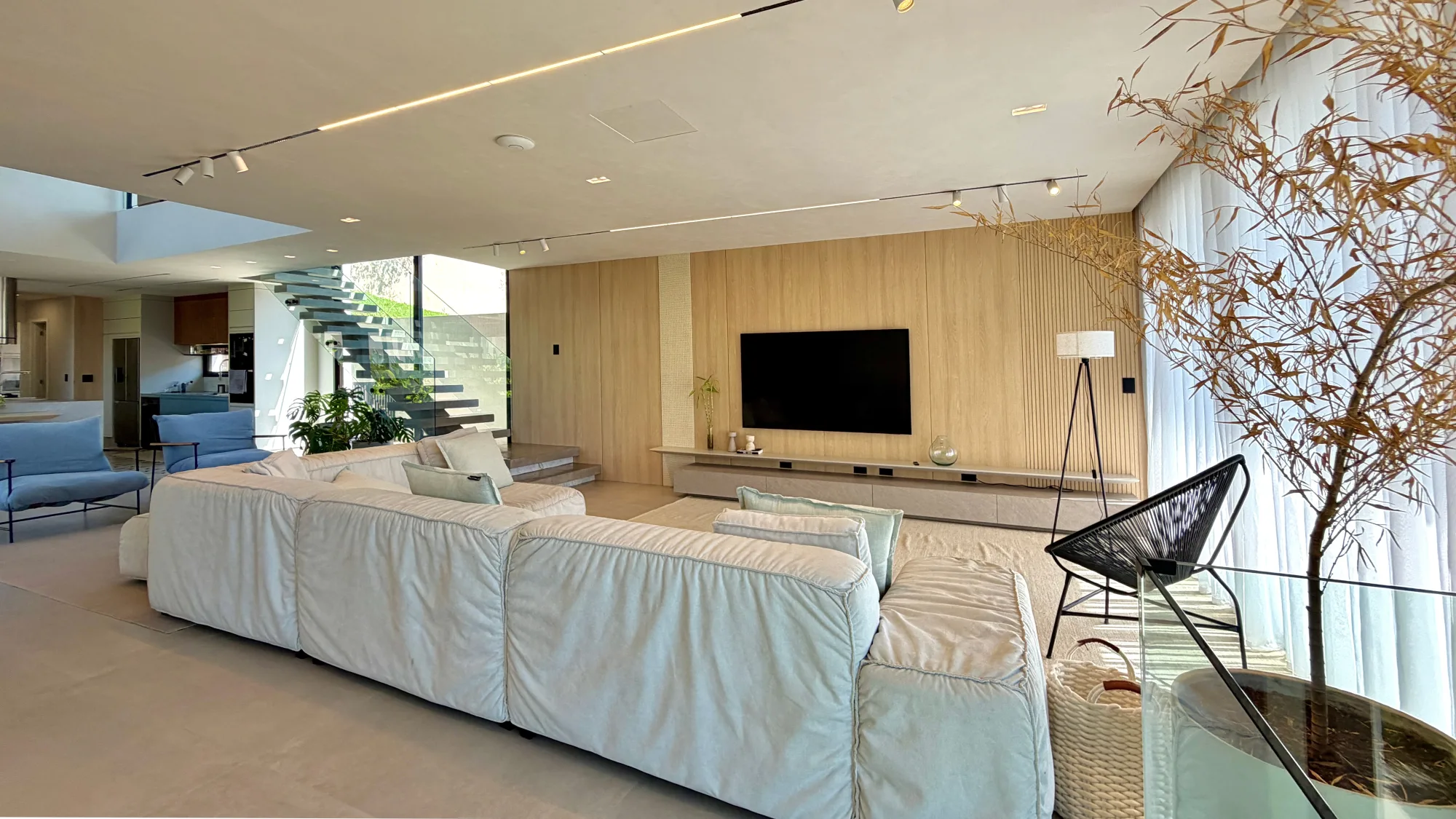 Casa Contemporânea à Venda no Condomínio Gênesis II — Foto #28