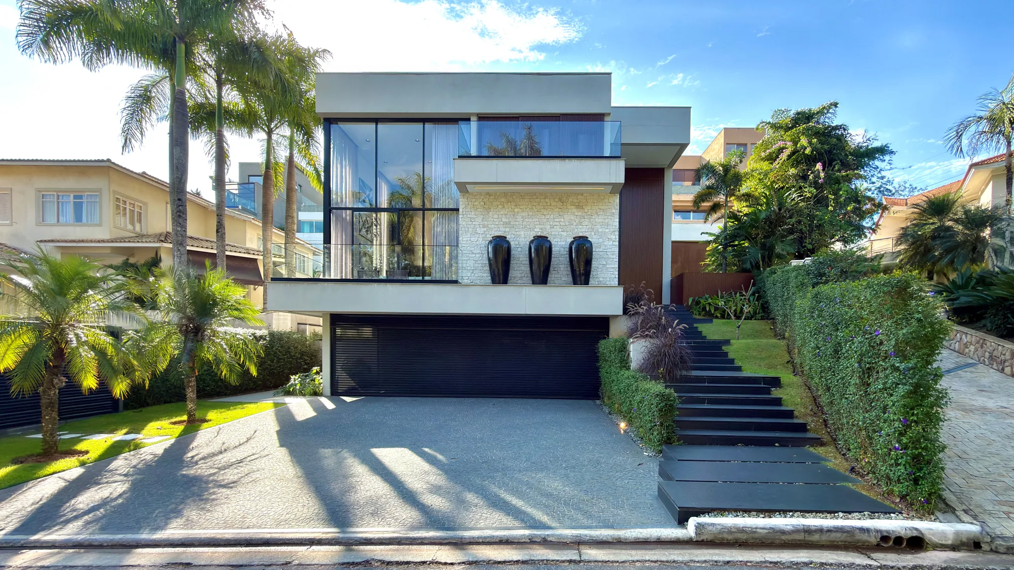 Mansão de Luxo à Venda no Tamboré II