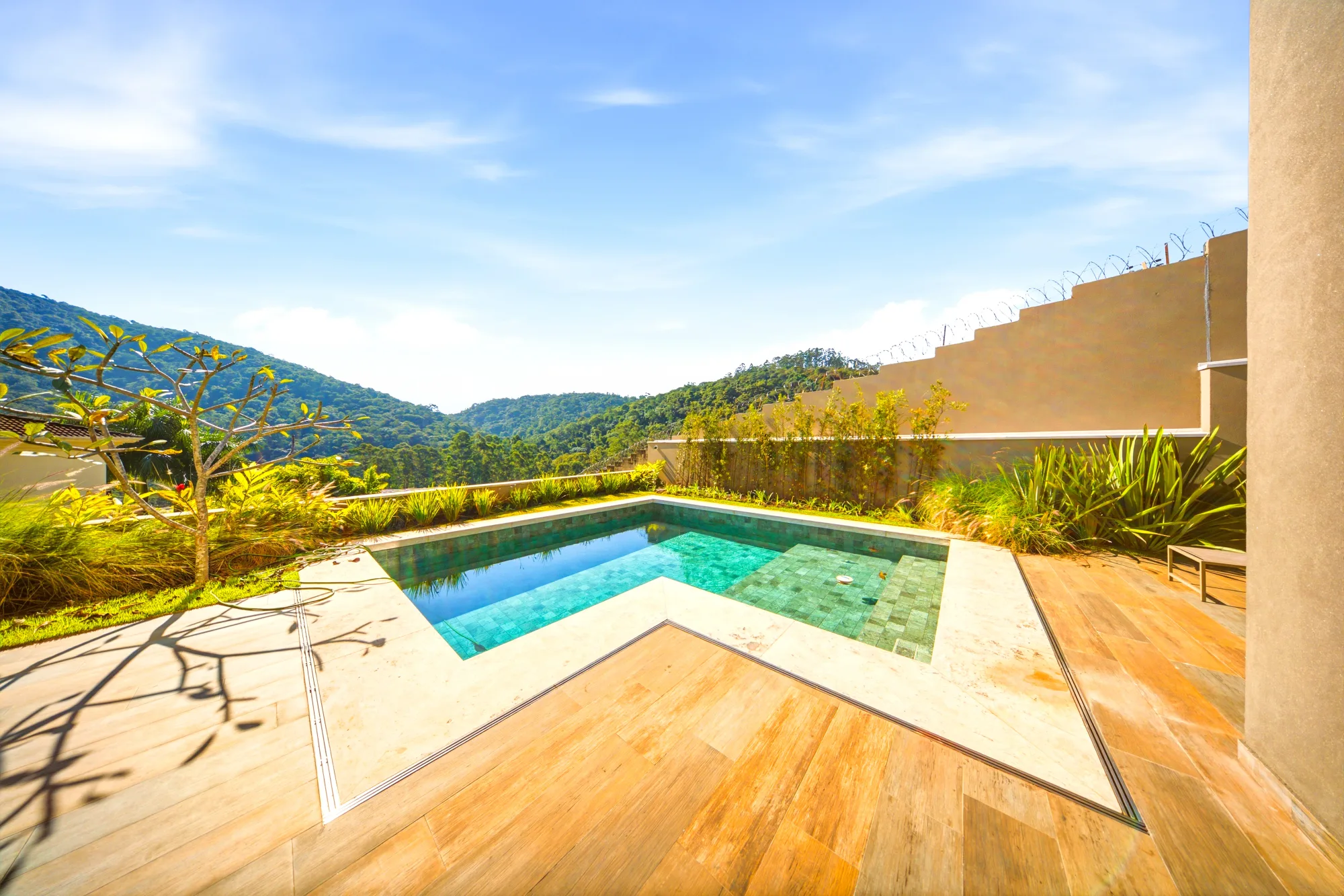 Casa de Alto Padrão à Venda no Tamboré 10 — Foto #18