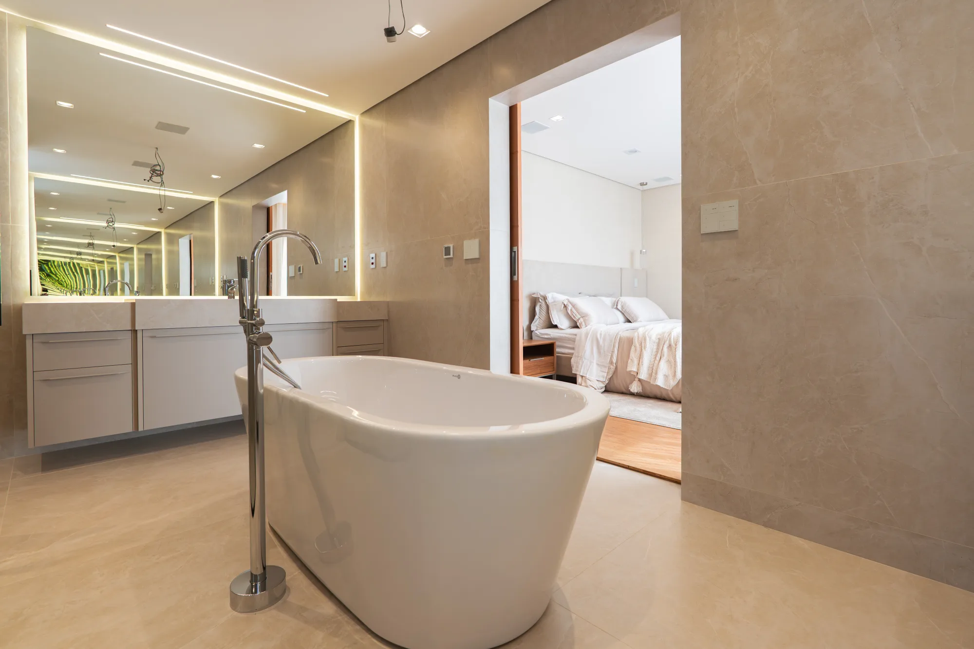 Mansão de Luxo à Venda no Tamboré 1 — Foto #25