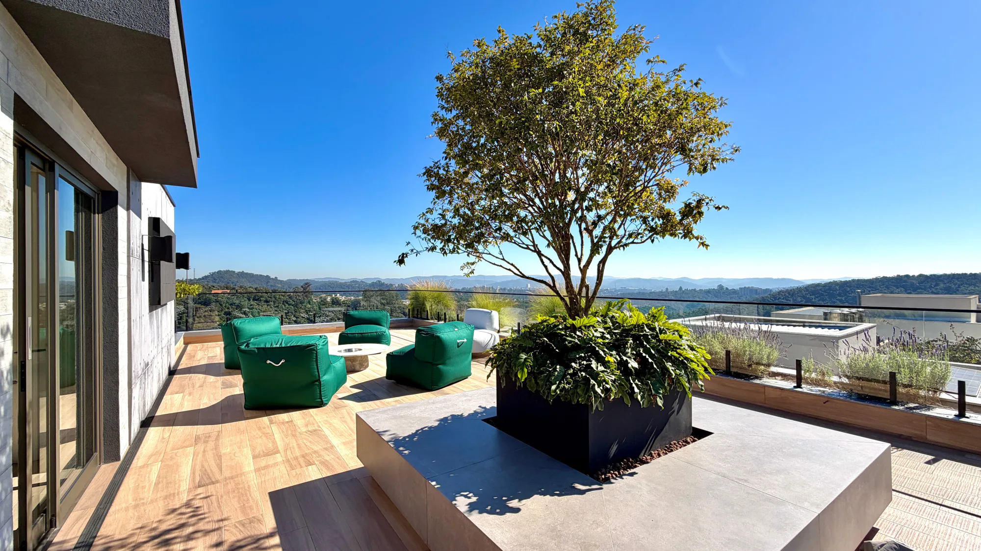 Casa Nova de Padrão AAA à Venda no Gênesis II, Alphaville — Foto #25